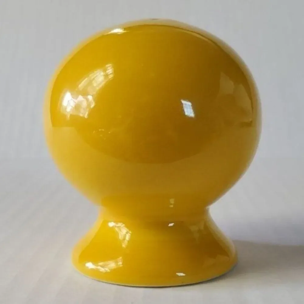 Fiestaware Fiesta SMALL Shaker Salt Pepper CERAMIC Daffodil Yellow 2